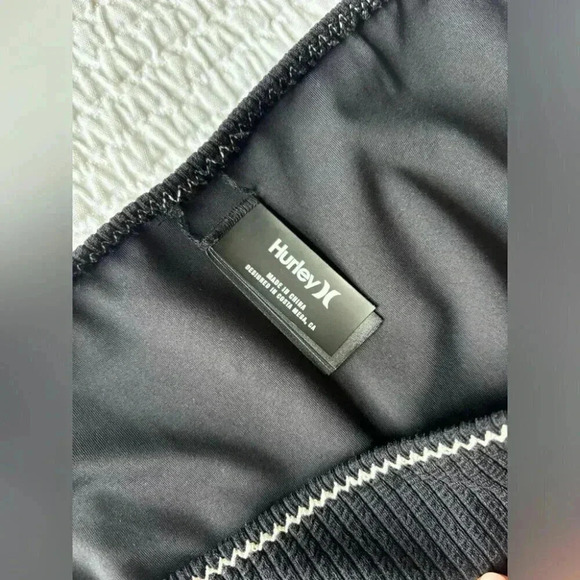 Hurley Coastal Moderate Bikini Bottom Black NWT - Picture 4 of 7